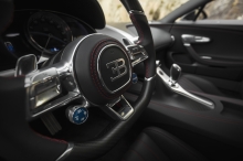 2018-Bugatti-Chiron-15.jpg